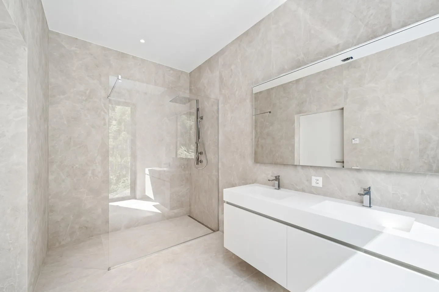 Appartamento di Lusso con Vista Lago - Foto 6 di 11