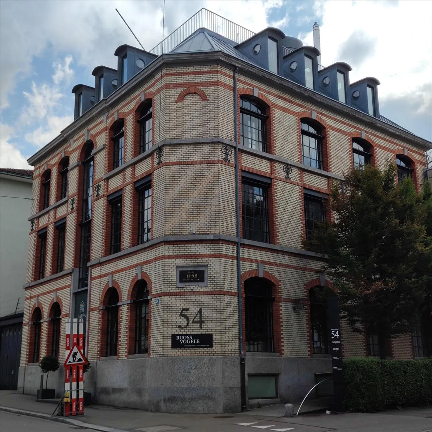 Toplage im Seefeld- Bürofläche mit grosszügigem Tageslichteinfall - Foto 2 von 4