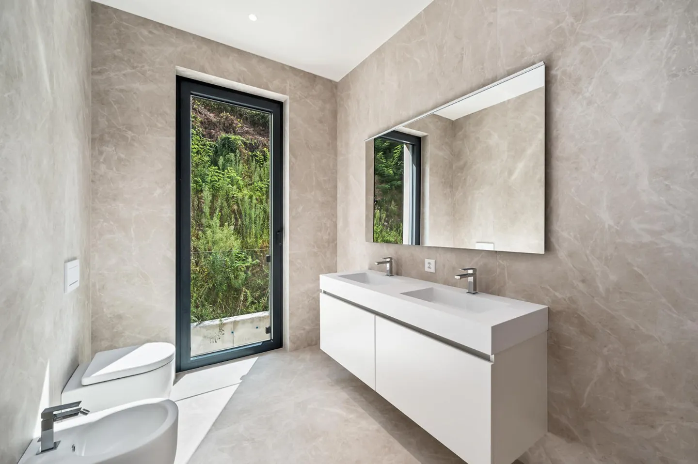 Appartamento di Lusso con Vista Lago - Foto 7 di 11