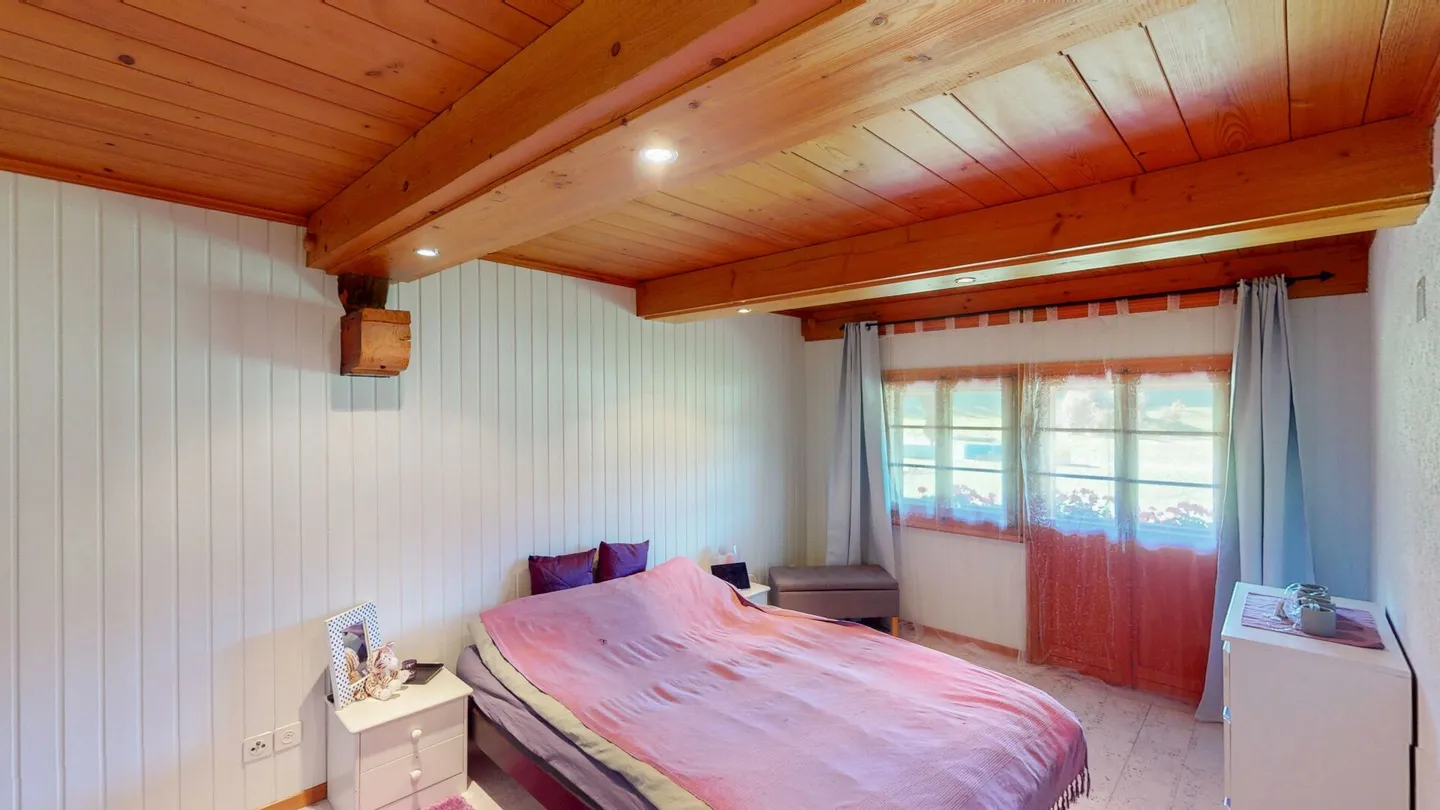 Idyllic farmhouse in a quiet location with two apartments and a tiny house - Photo 10 of 12