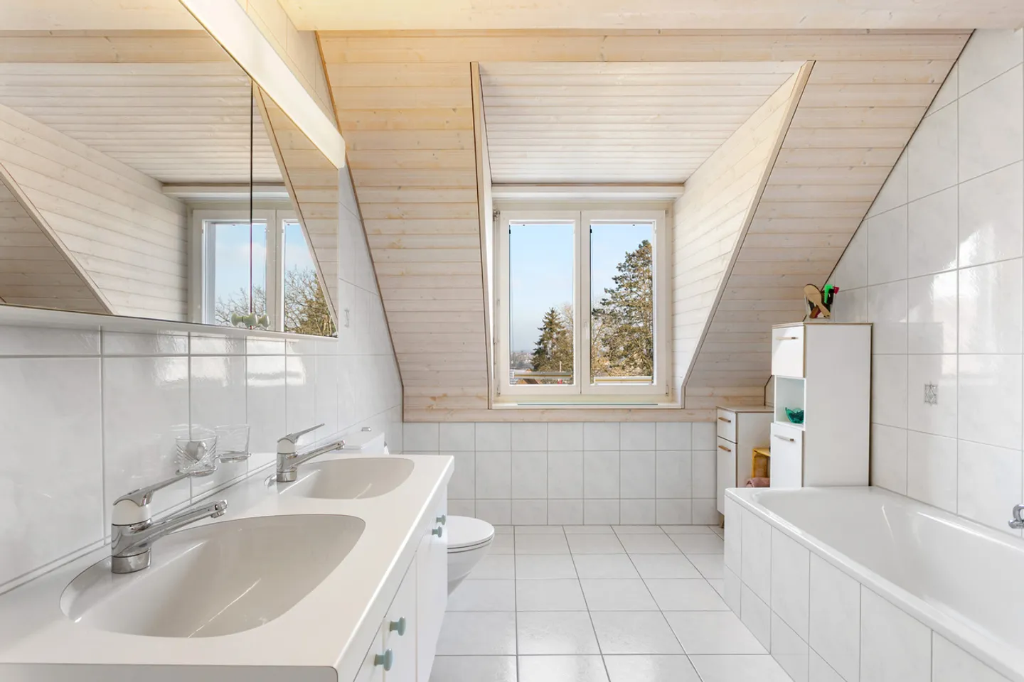 Space Miracle with Potential - Dream Home in Nature - Photo 6 of 7