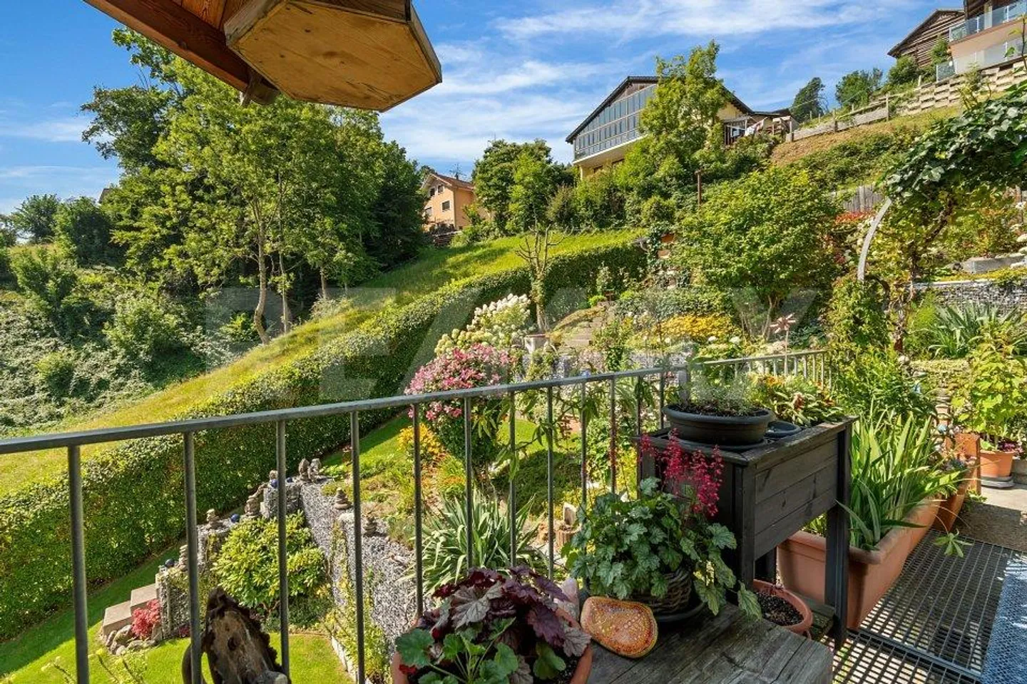 Maison multifamiliale avec vue imprenable à Mastrils - Photo 8 sur 13