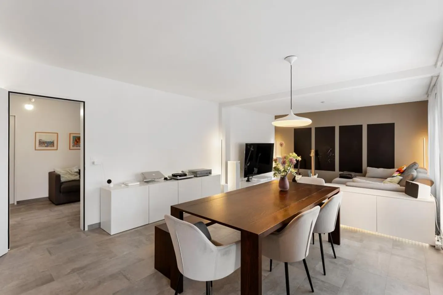 Geräumige moderne Wohnung - Foto 4 von 10