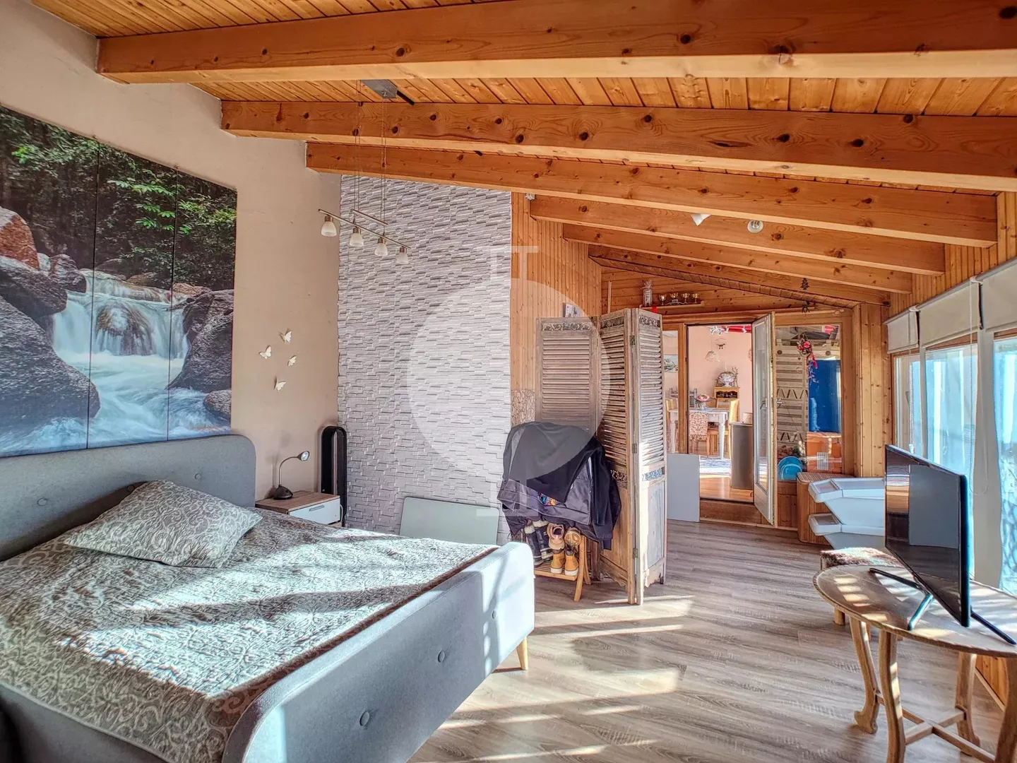 Wunderschöne helle Penthousewohnung mit großer Terrasse und Panoramablick auf die Ebene - Foto 14 von 17