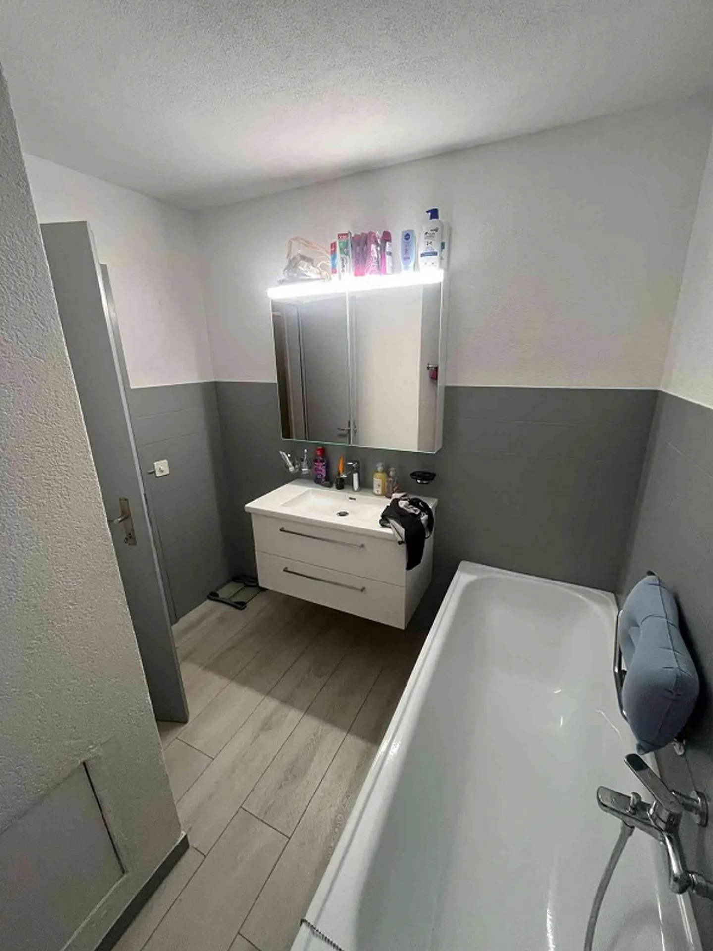 Cercasi nuovo inquilino per appartamento di 4,5 stanze a Ilanz immediatamente. - Foto 12 di 13