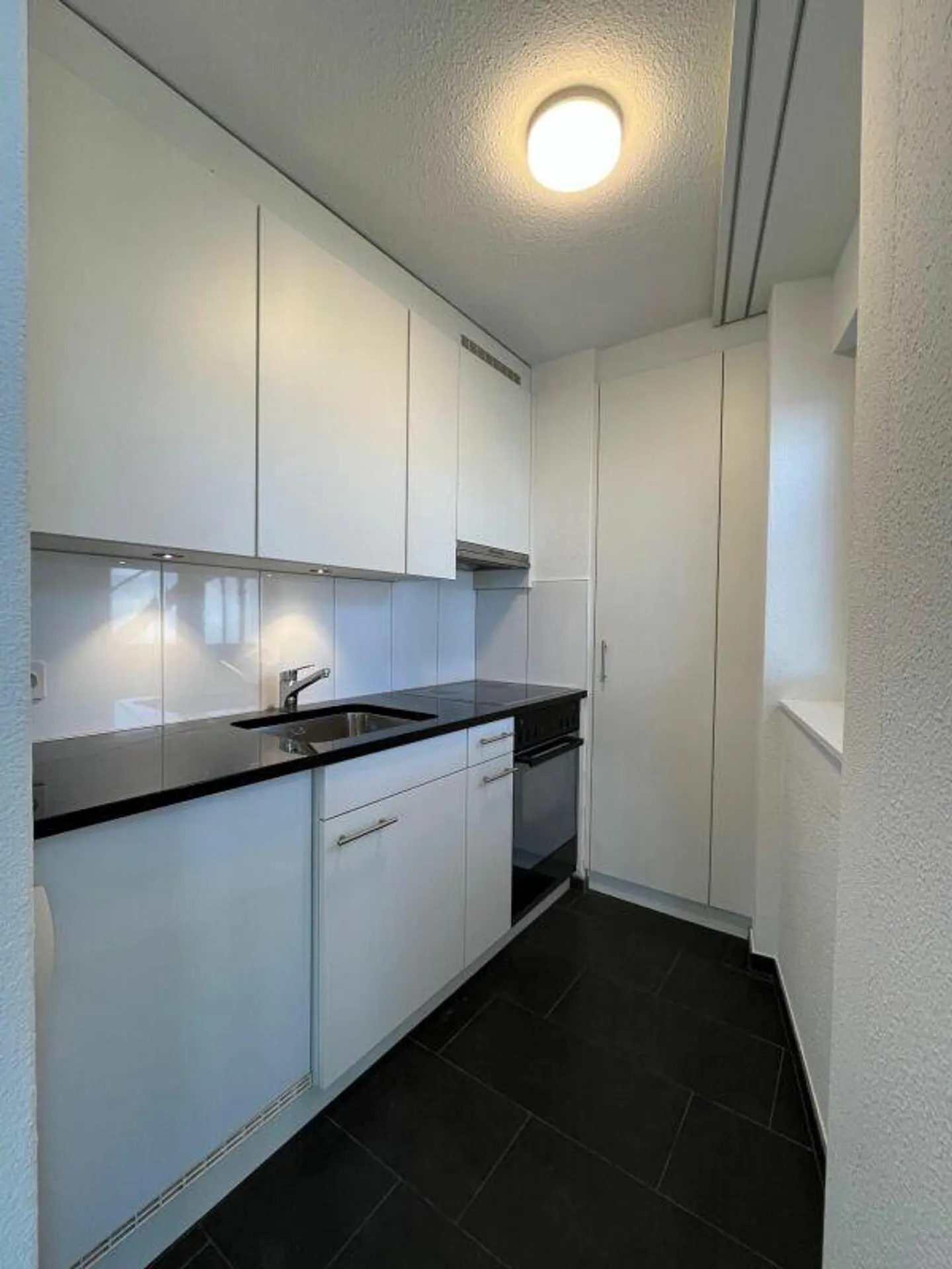 Appartamento 1 stanza a Lucerna! - Foto 3 di 5