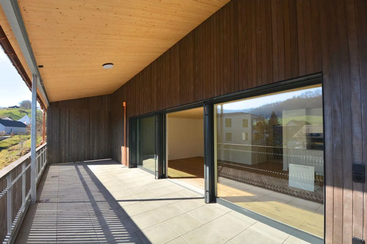 SPAZIOSO | STILOSO CON CARATTERE | GIOIA DI VIVERE GARANTITA - Foto 7 di 12