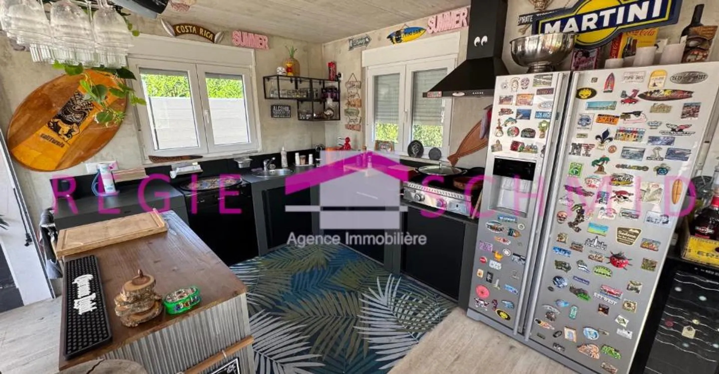 Individual Villa in a Quiet Location with Unobstructed View. - Photo 4 of 13