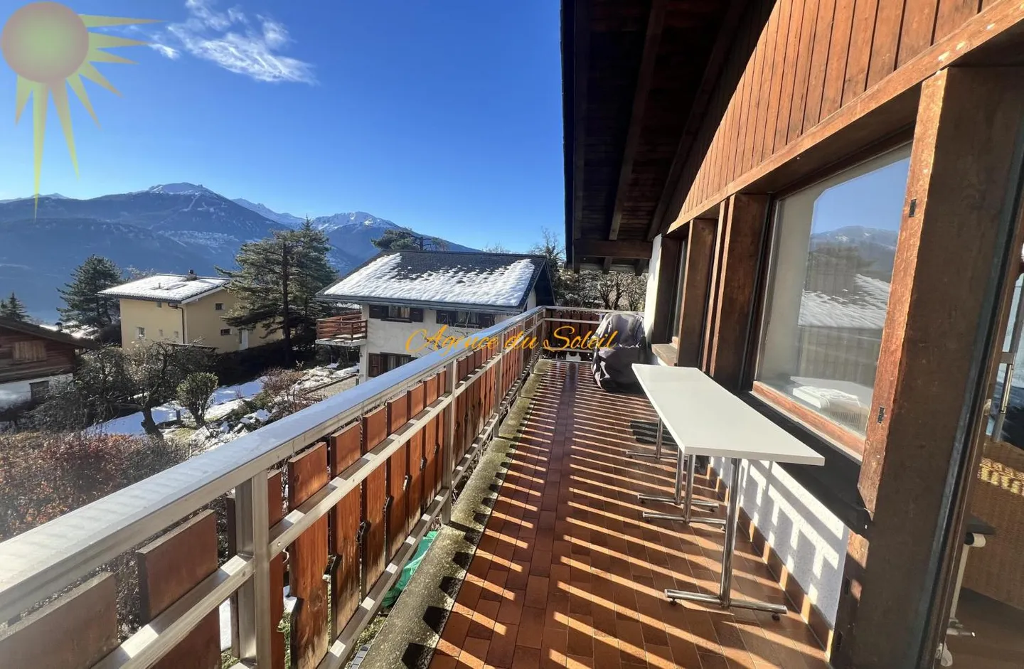 Wunderschönes nach Süden ausgerichtetes Haus mit 2 separaten Wohnungen, 5 Minuten mit dem Auto von Crans-Montana (Mollens)! - Foto 13 von 13