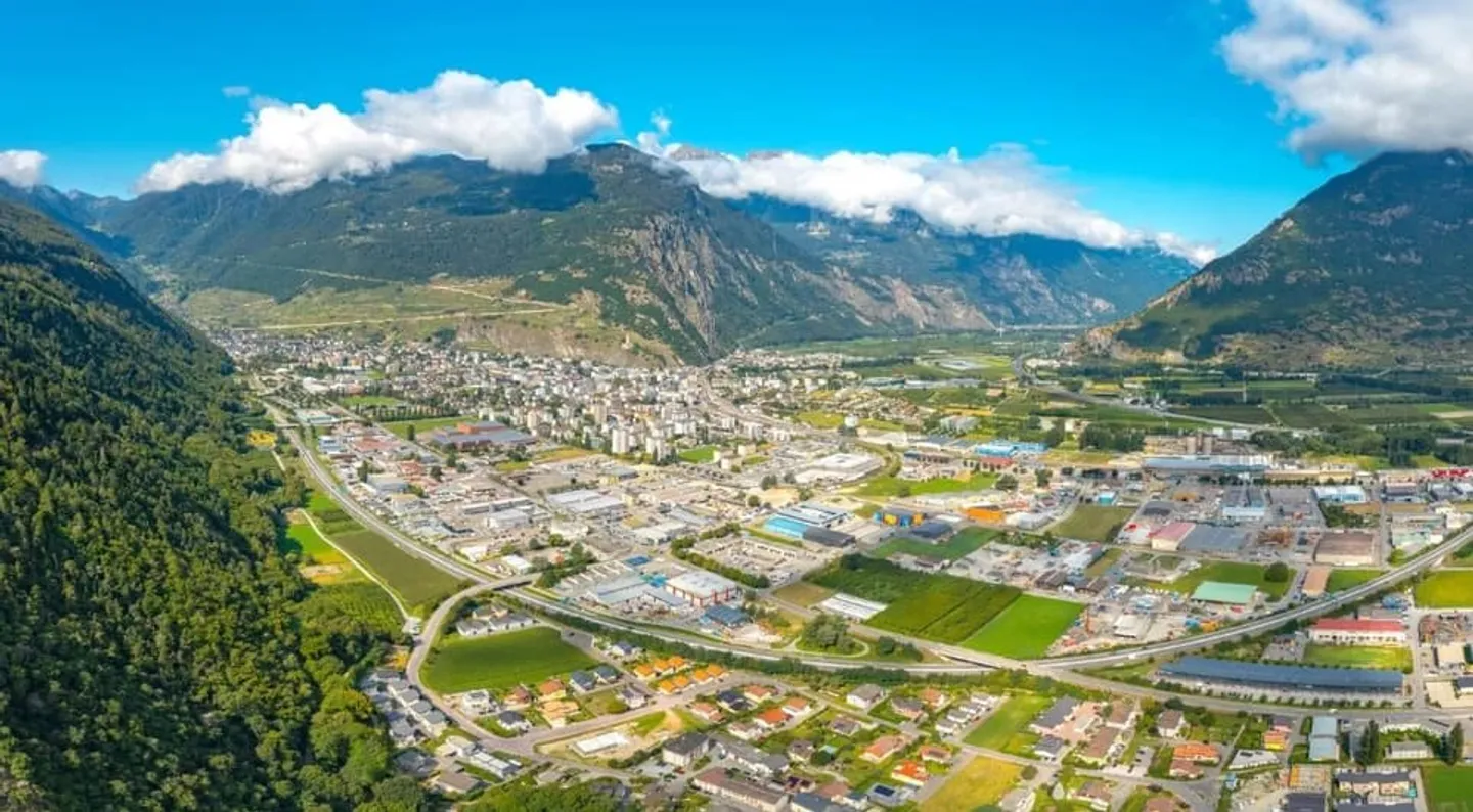Martigny: plot for tertiary development - Photo 1 of 1