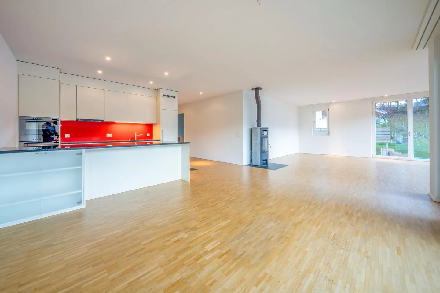 Modern Multi-Family House with 3 Apartments - Photo 4 of 7