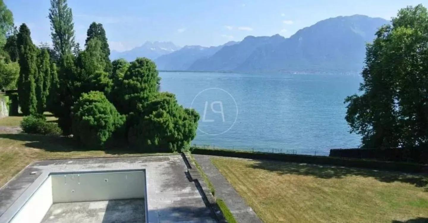 Außergewöhnliches Anwesen am Wasser in der Nähe von Montreux - Foto 3 von 13