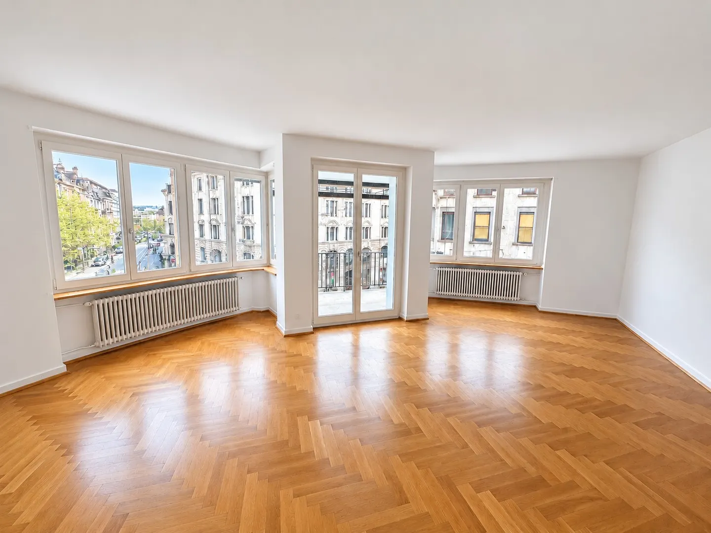 Spacious 5-room apartment in a central location in Zurich - Photo 6 of 12