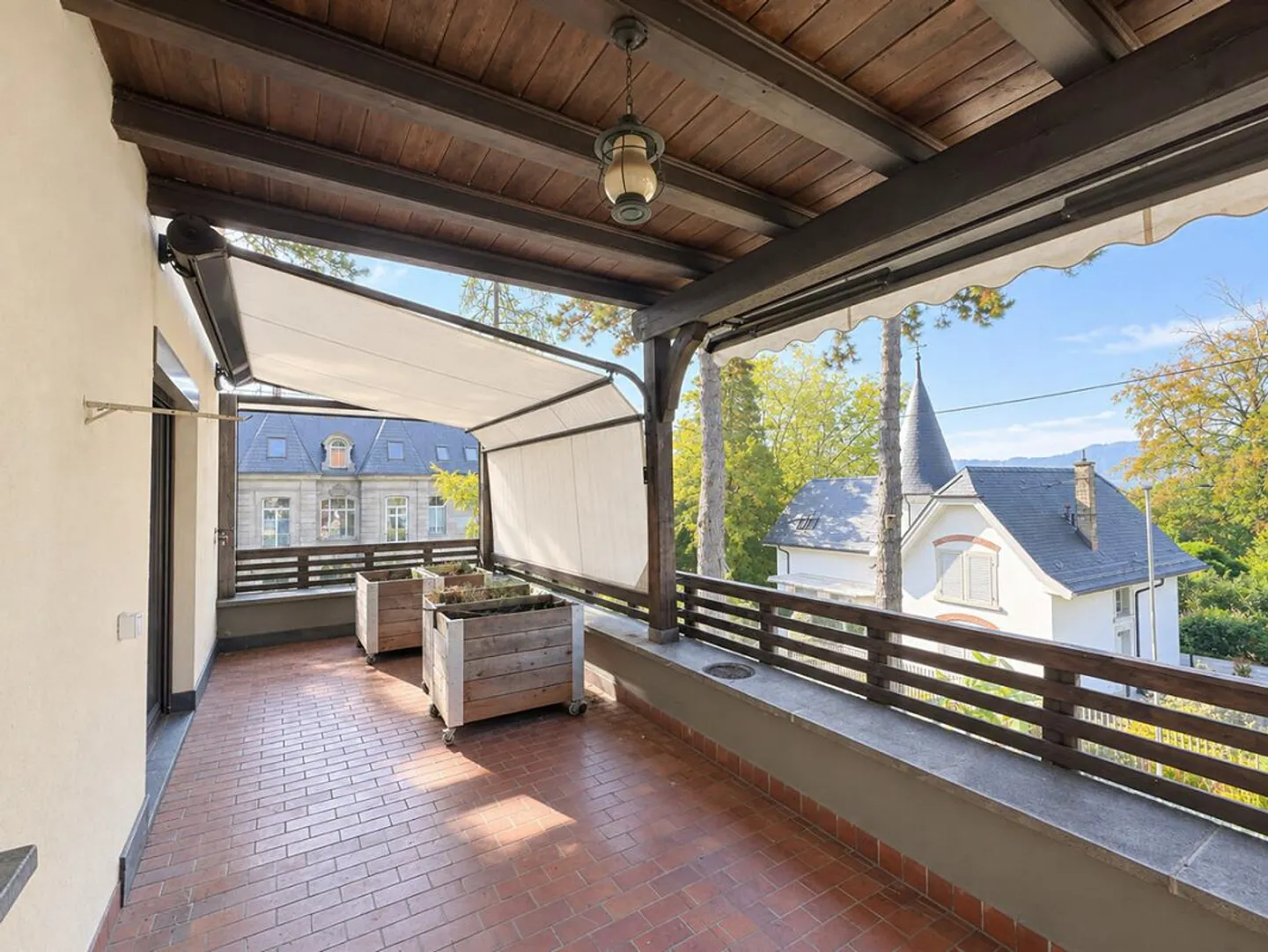 Villa nostalgique avec un potentiel unique - Photo 4 sur 13