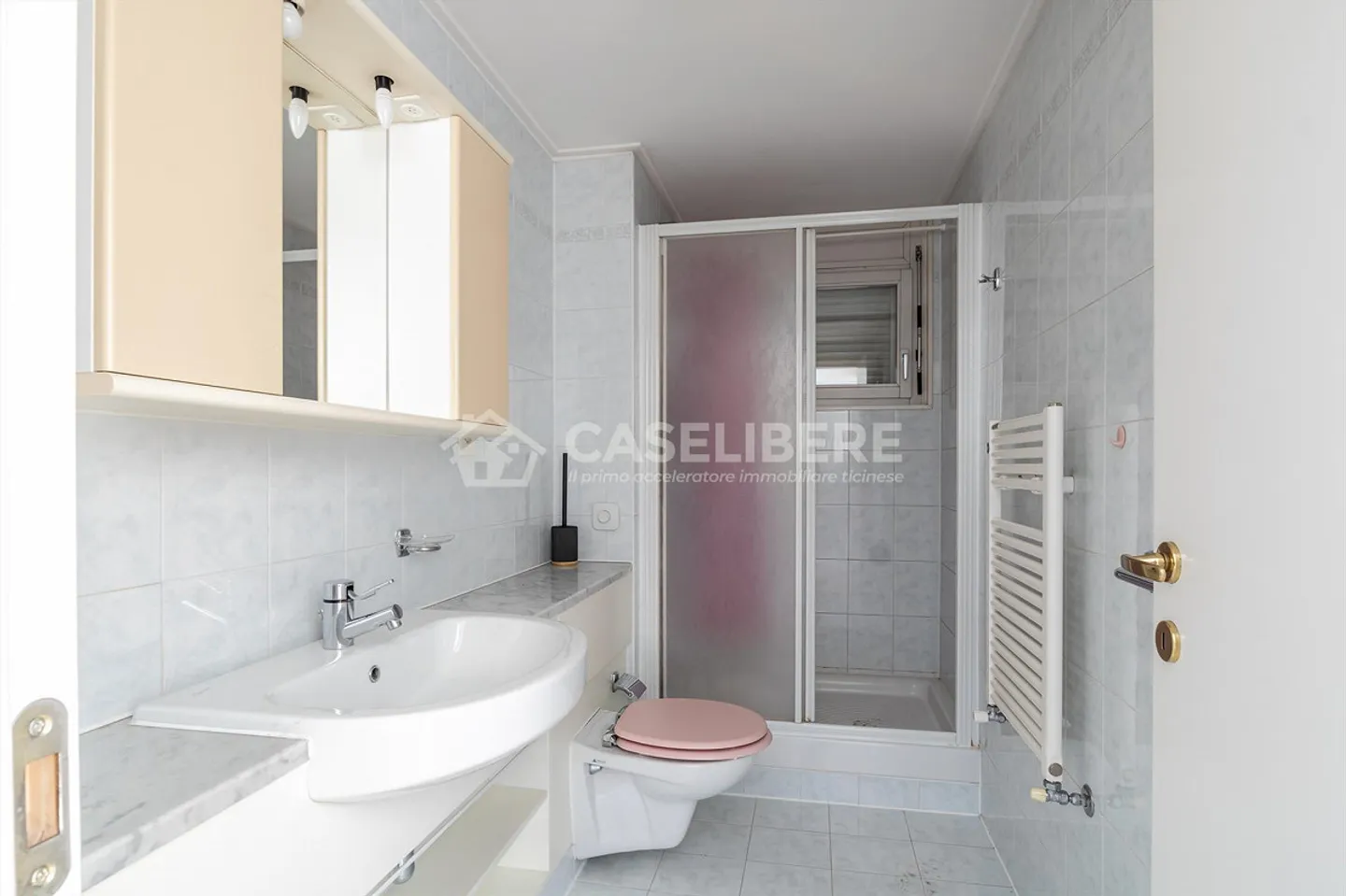 REIHENHAUS MIT GARTEN MIT 5,5 ZIMMERN IN BEDANO - Foto 14 von 18