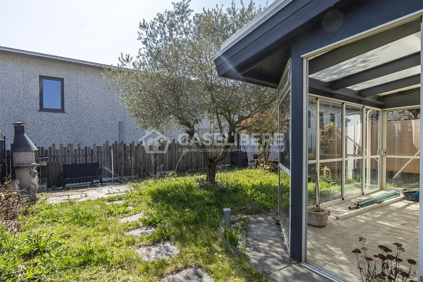 REIHENHAUS MIT GARTEN MIT 5,5 ZIMMERN IN BEDANO - Foto 9 von 18