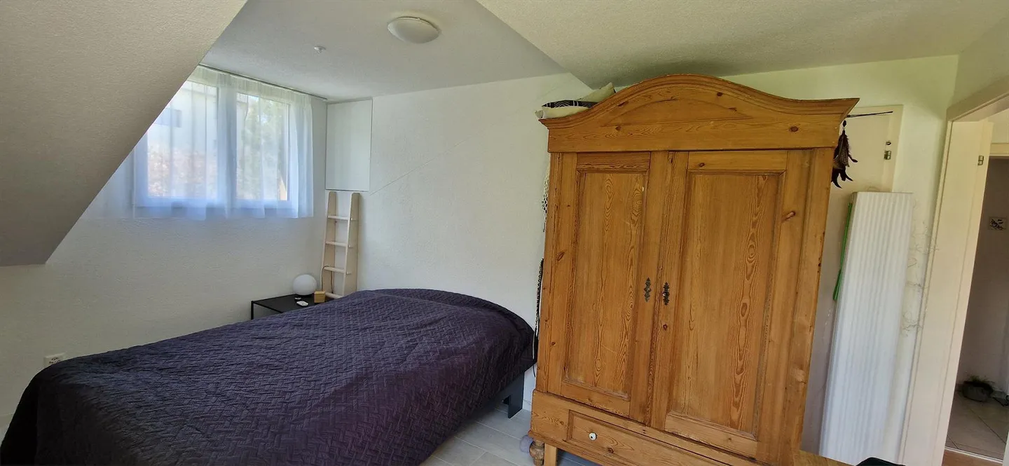 Sous-location : appartement de 3,5 pièces avec vue dégagée sur la montagne et la plaine - Photo 10 sur 15