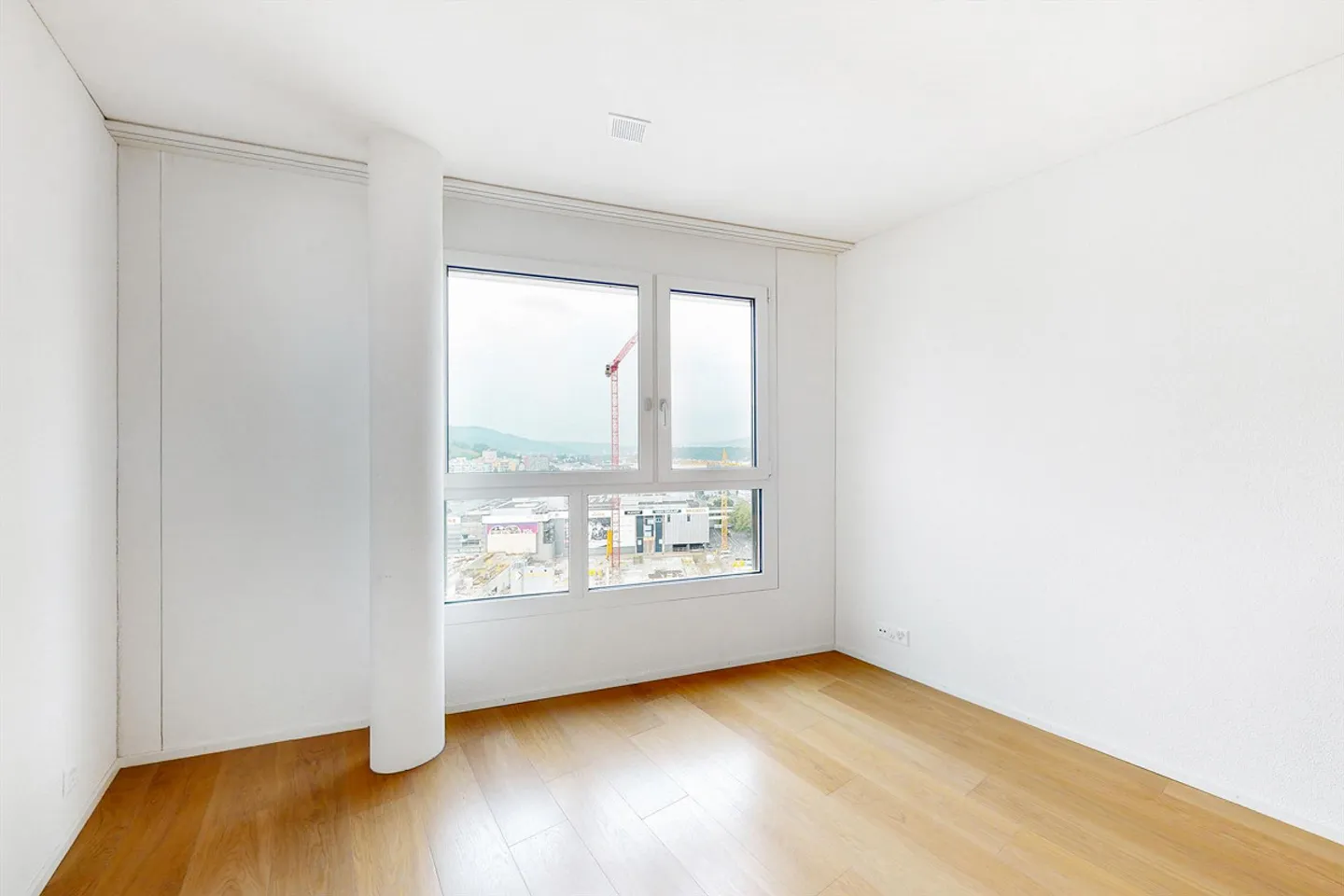 Geräumige Wohnung in Spreitenbach - Foto 2 von 4