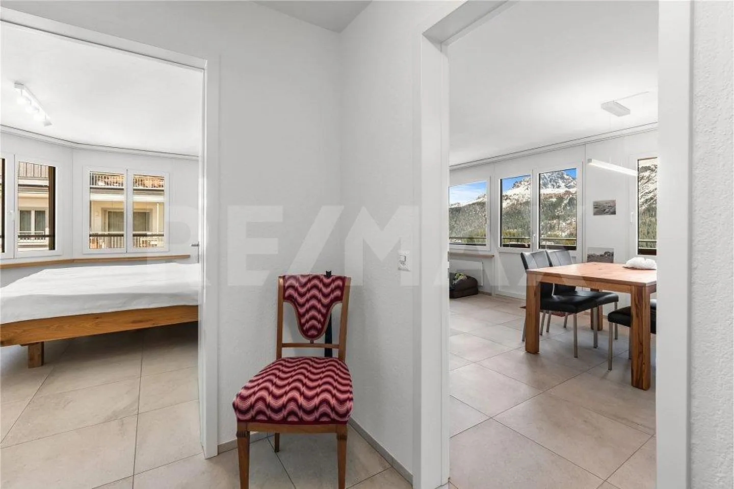 2 ½ room apartment with dream view - Photo 9 of 13