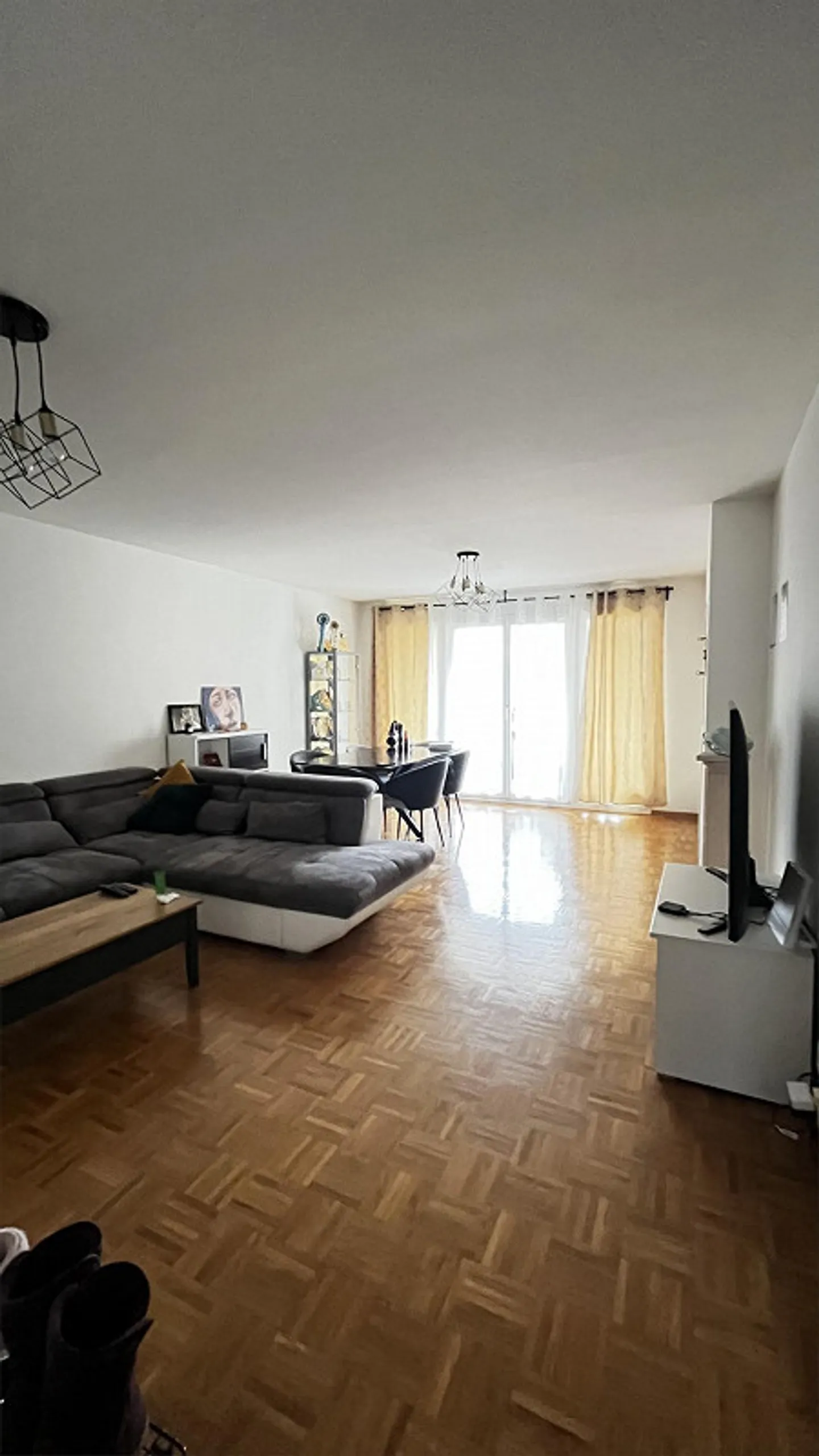 Bel Appartement dans un Quartier Calme - Photo 2 sur 11