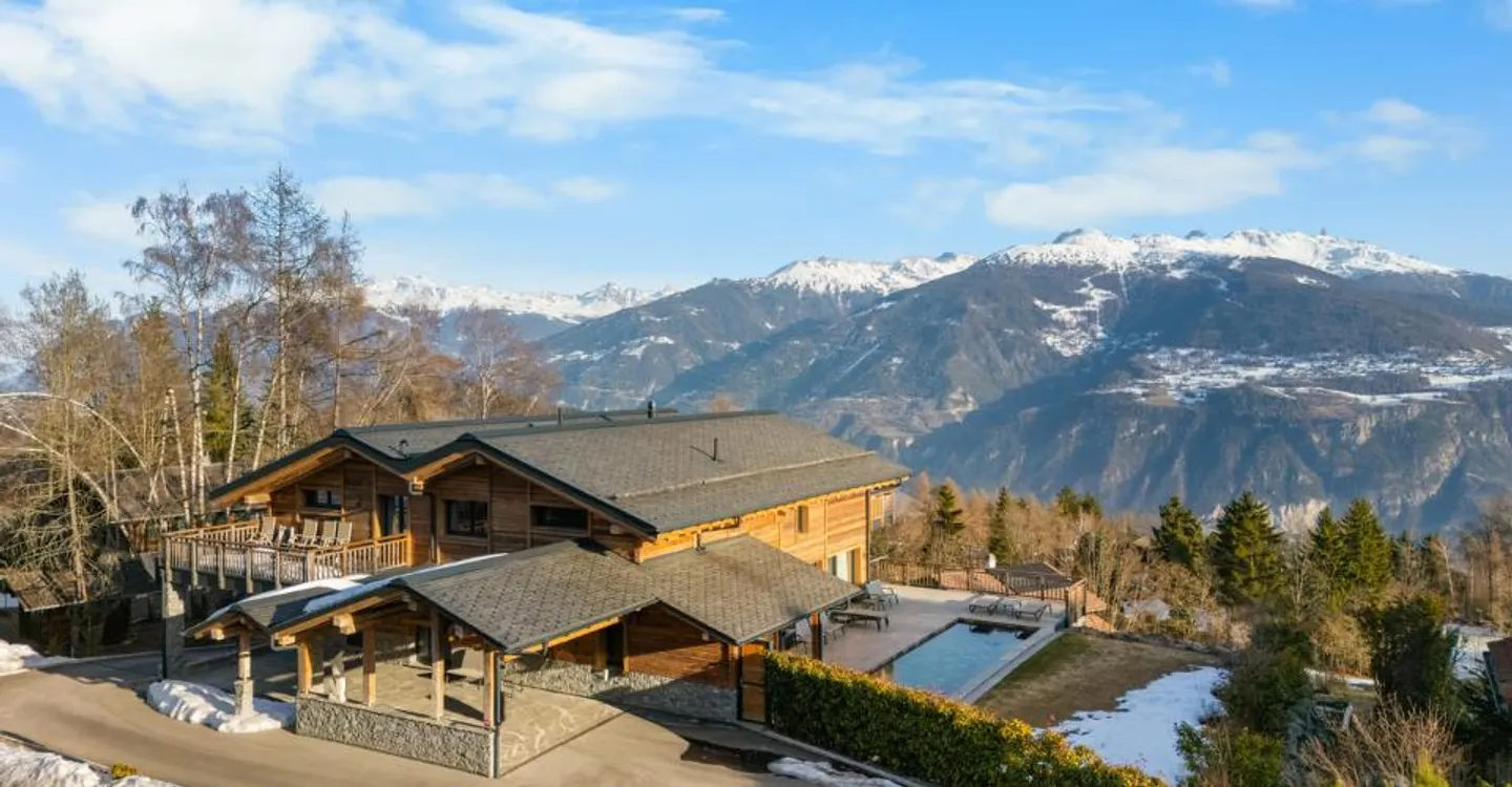 Chalet di lusso a Mayens d'Arbaz - Foto 1 di 8