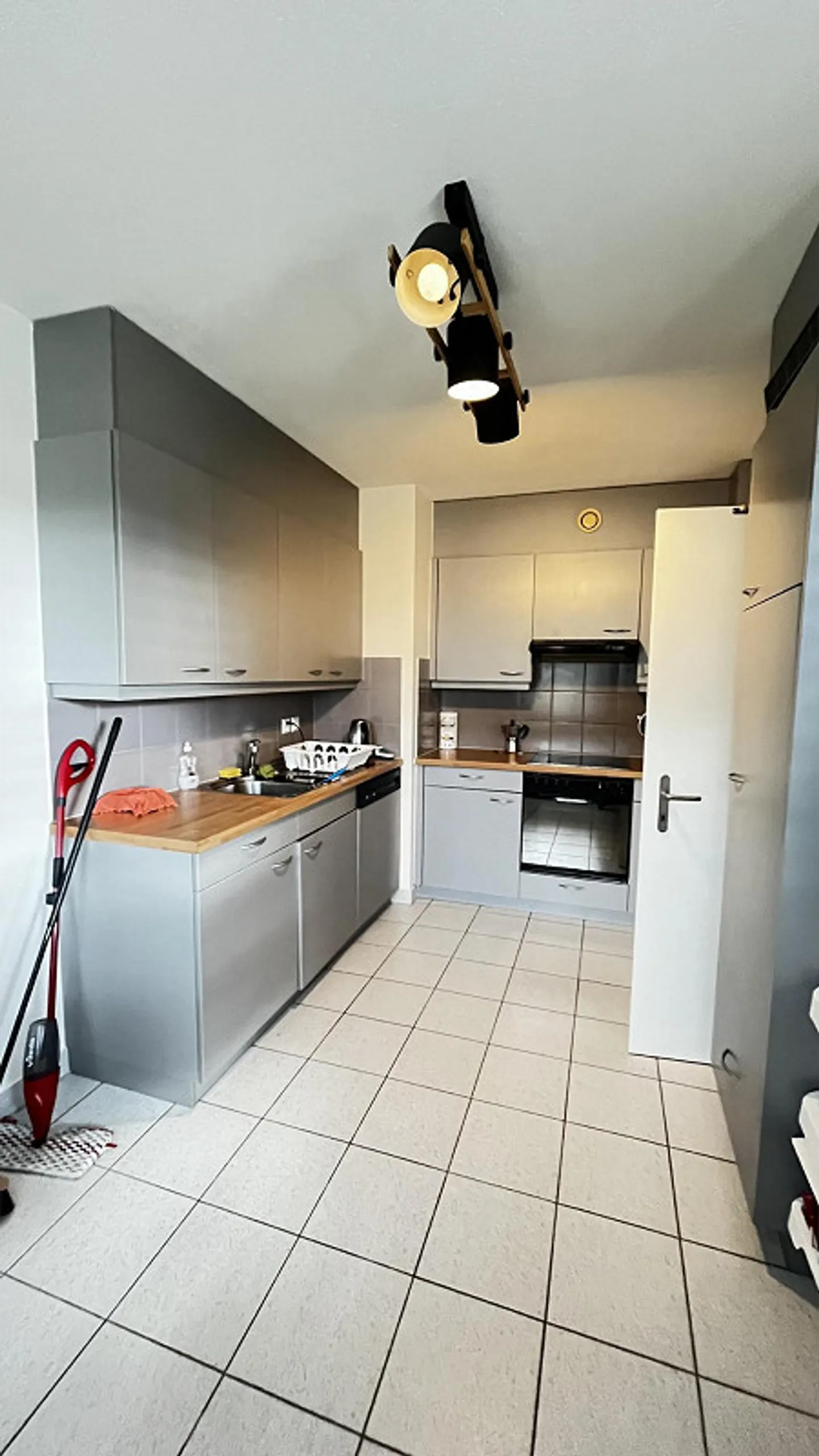 Bel Appartement dans un Quartier Calme - Photo 5 sur 11