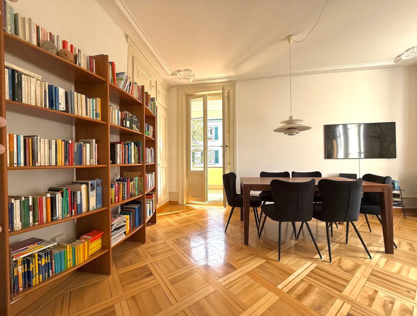 APPARTAMENTO 4 STANZE A BERN, ARREDATO, TEMPORANEO - Foto 1 di 10