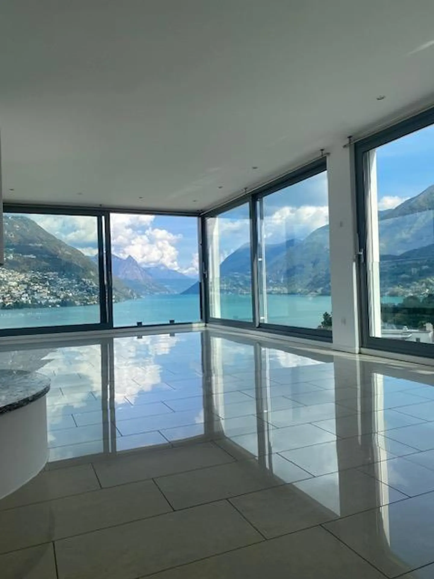 Appartement spacieux de 4,5 pièces de 150 m² à Paradiso - Photo 1 sur 8