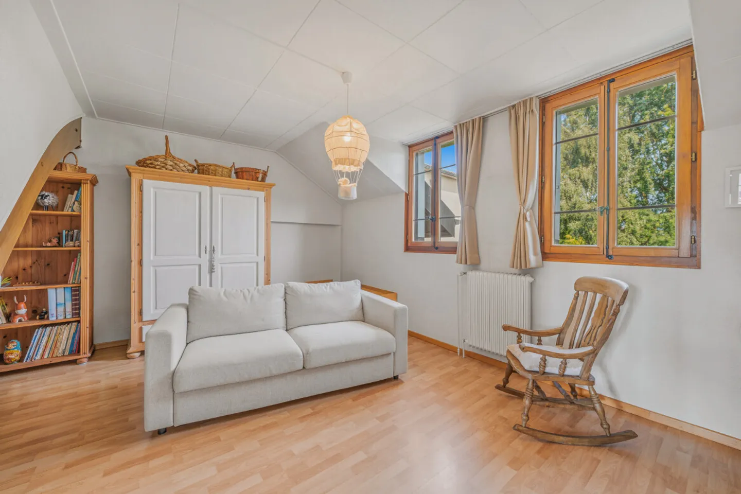 CHARMANTER DUPLEX MIT PRIVATGARTEN, 5 MINUTEN VON MORGES ENTFERNT - Foto 5 von 7