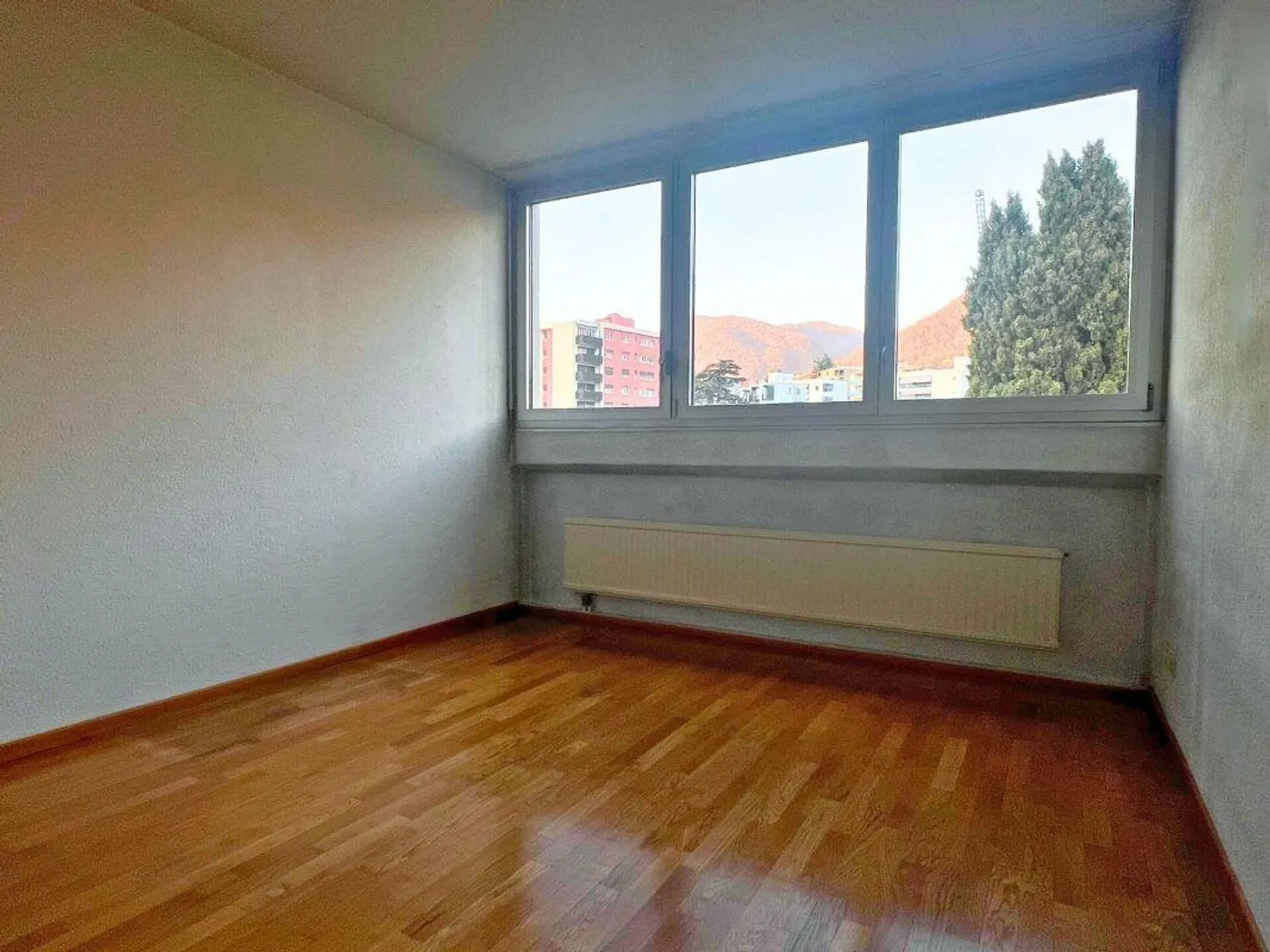 Penthouse apartment with balcony - Photo 10 of 14