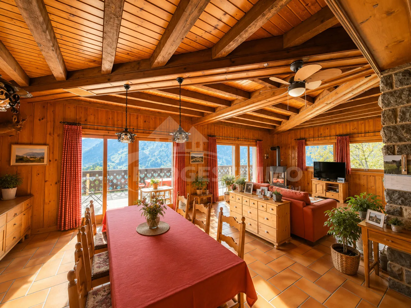 Chalet Exceptionnel avec Grand Potentiel - Photo 2 sur 14