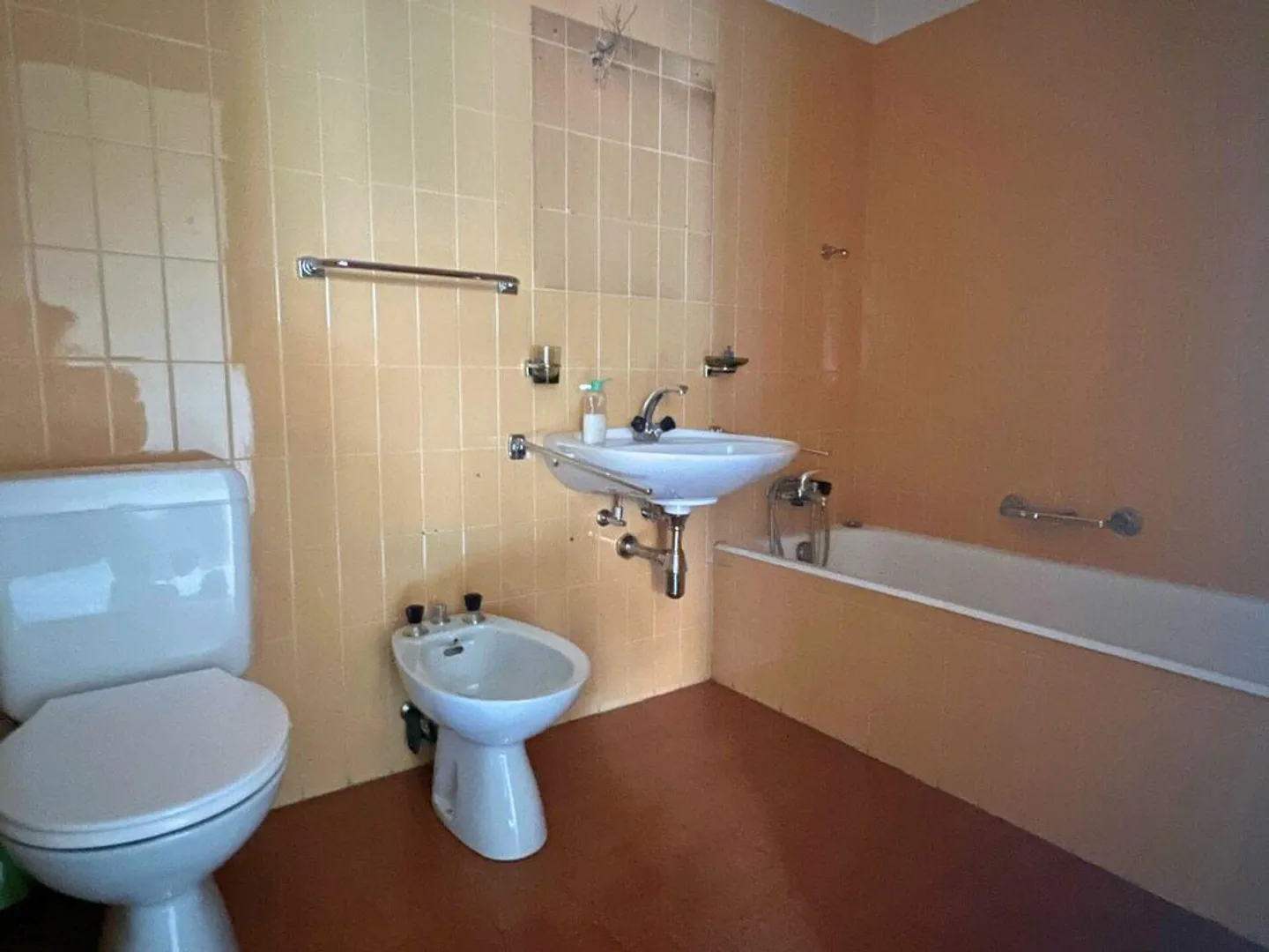 Penthouse apartment with balcony - Photo 13 of 14