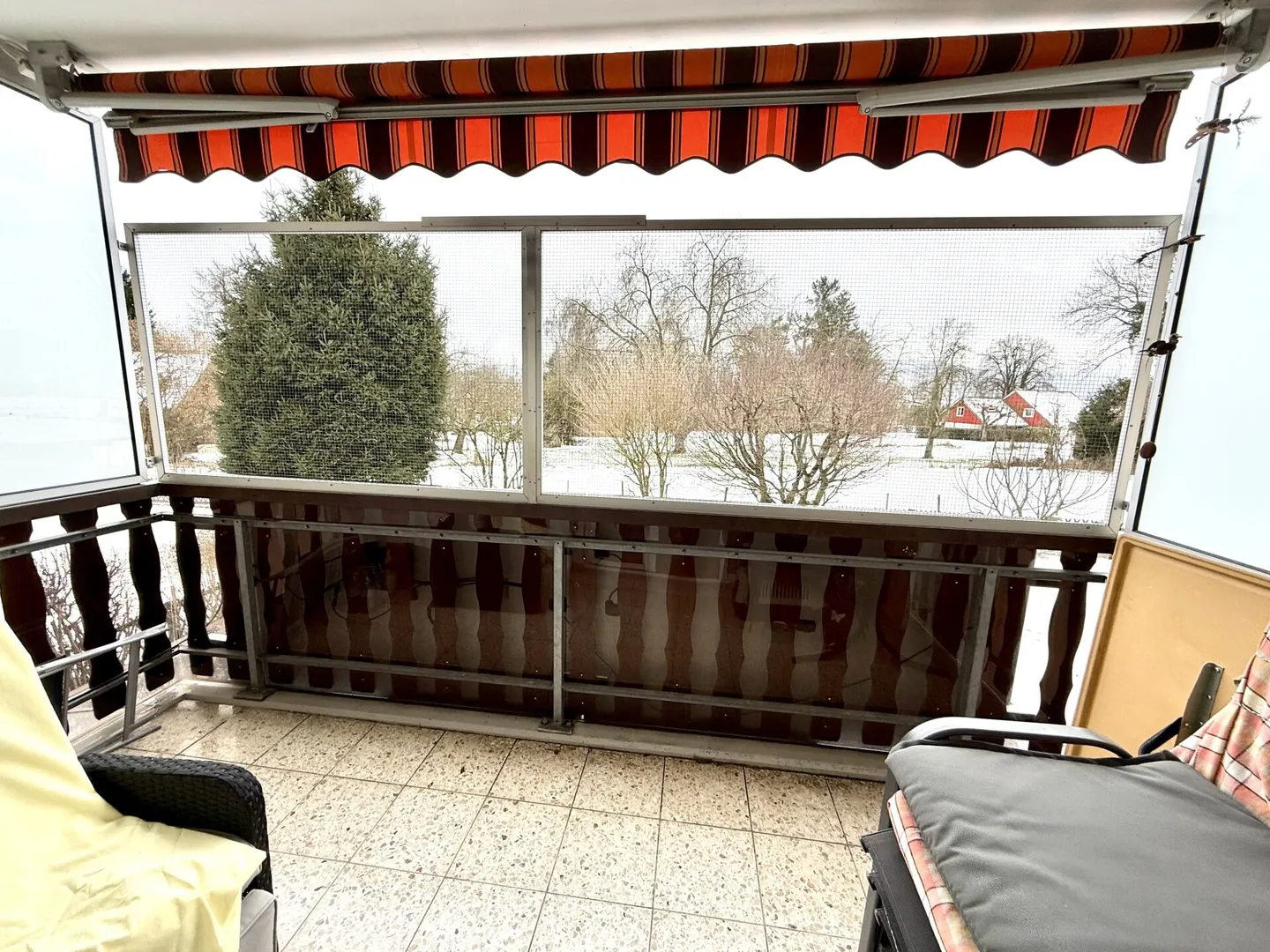 Komfortables Wohnen zwischen Natur und Alltag mit Balkon - Foto 3 di 7