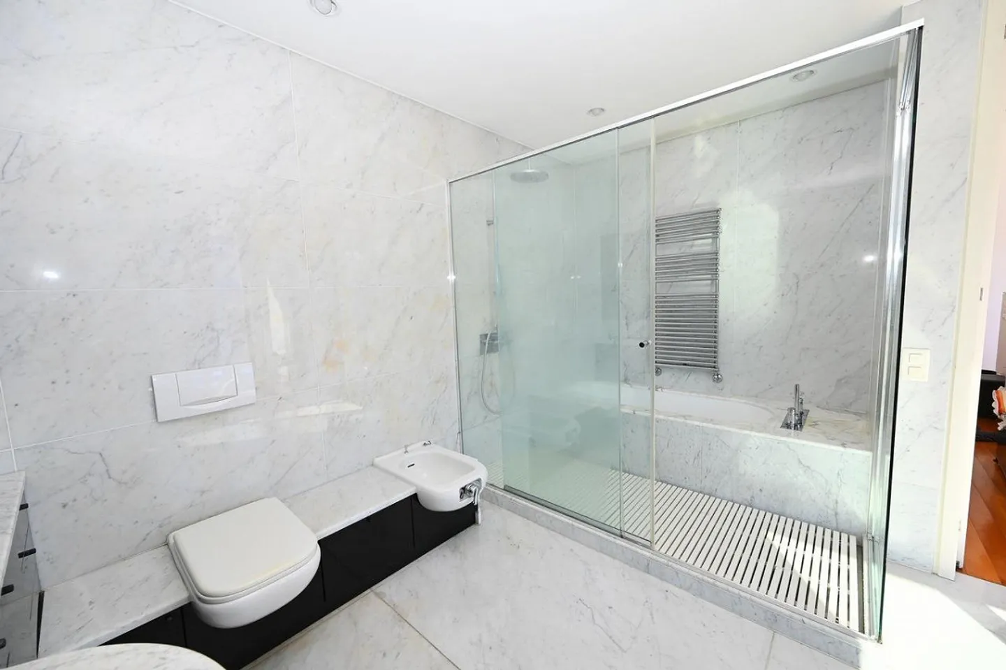 VILLA CON VISTA LAGO. STILE MINIMALISTA. MASSIMO LUSSO - Foto 12 di 16