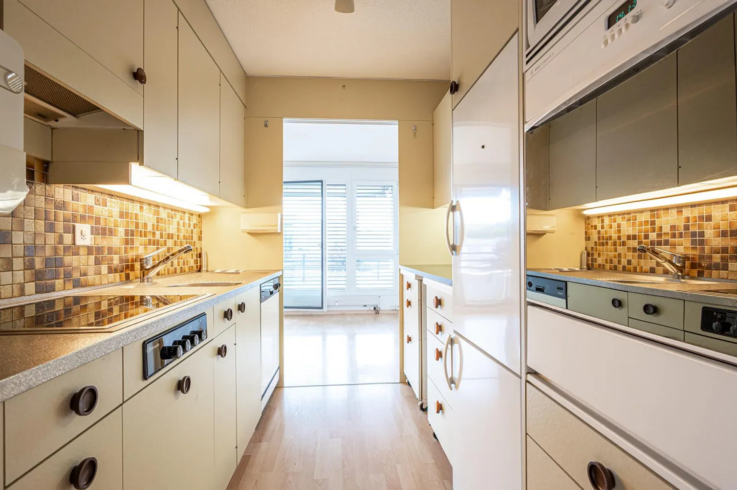 Bright 4.5-room apartment with balcony in Muri near Bern for sale - Photo 9 of 13