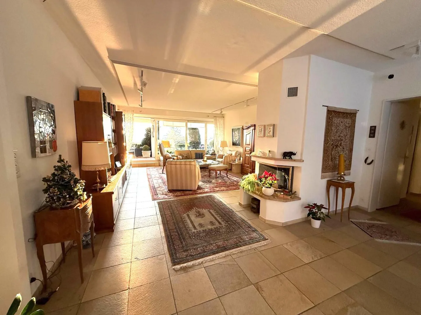 Posizione, Posizione, Posizione? Esclusivo appartamento di 6 stanze con vista lago impareggiabile - Foto 6 di 9