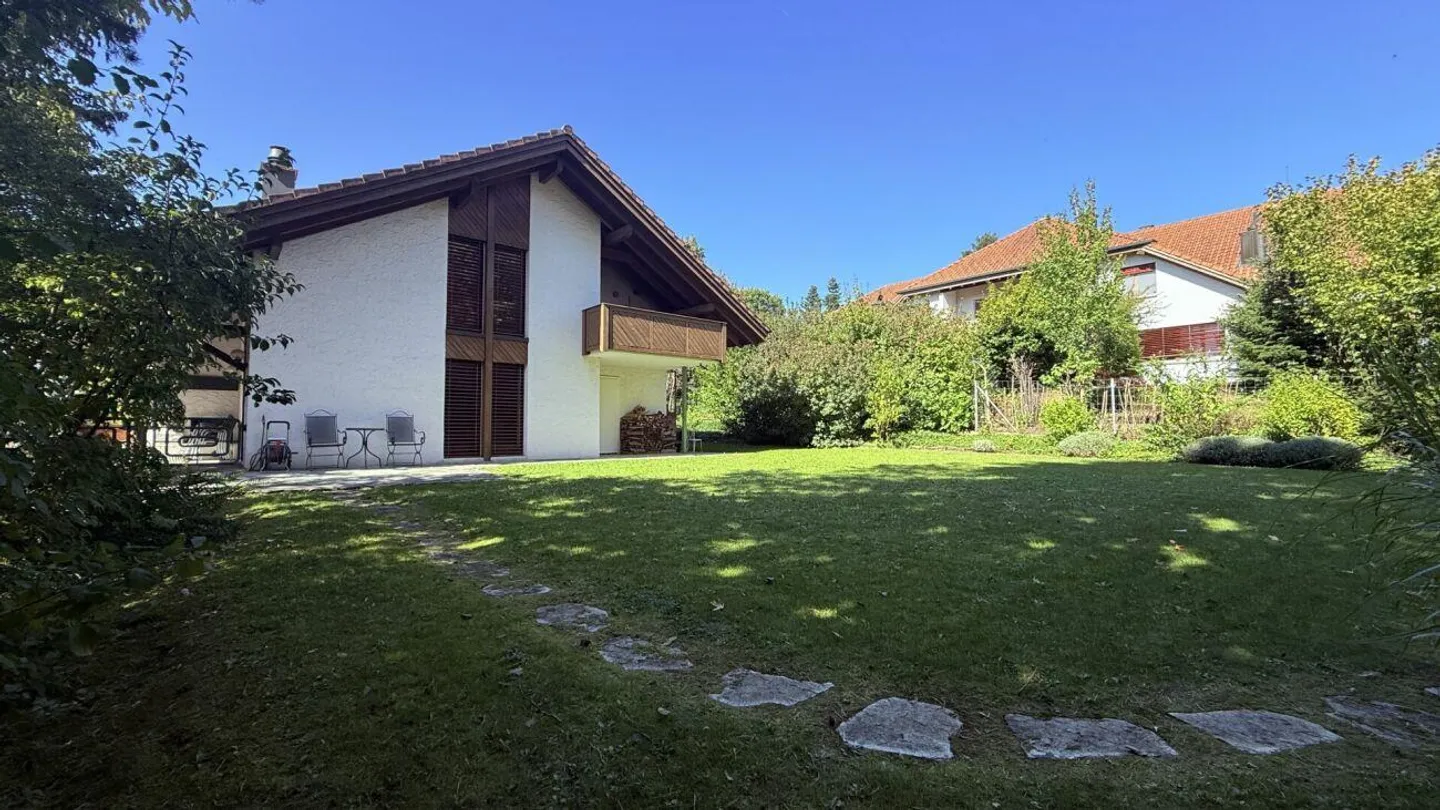 Casa unifamiliare con carattere e vista panoramica - Foto 6 di 30