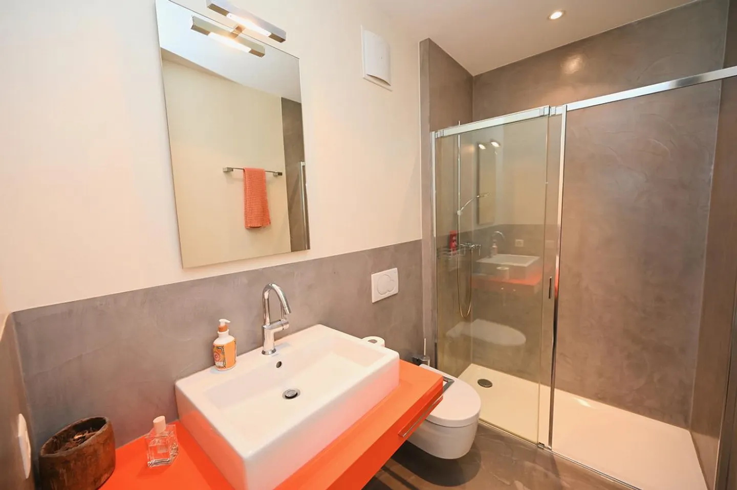 Modern Villa in Exclusive, Tranquil Setting Surrounded by Nature - Photo 28 of 29