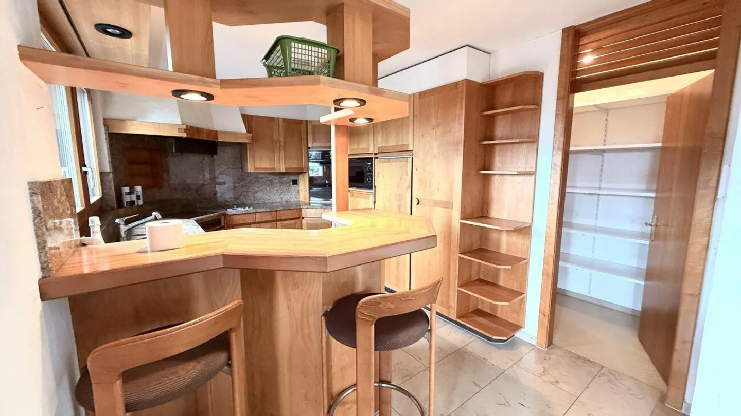 Casa unifamiliare con carattere e vista panoramica - Foto 13 di 30