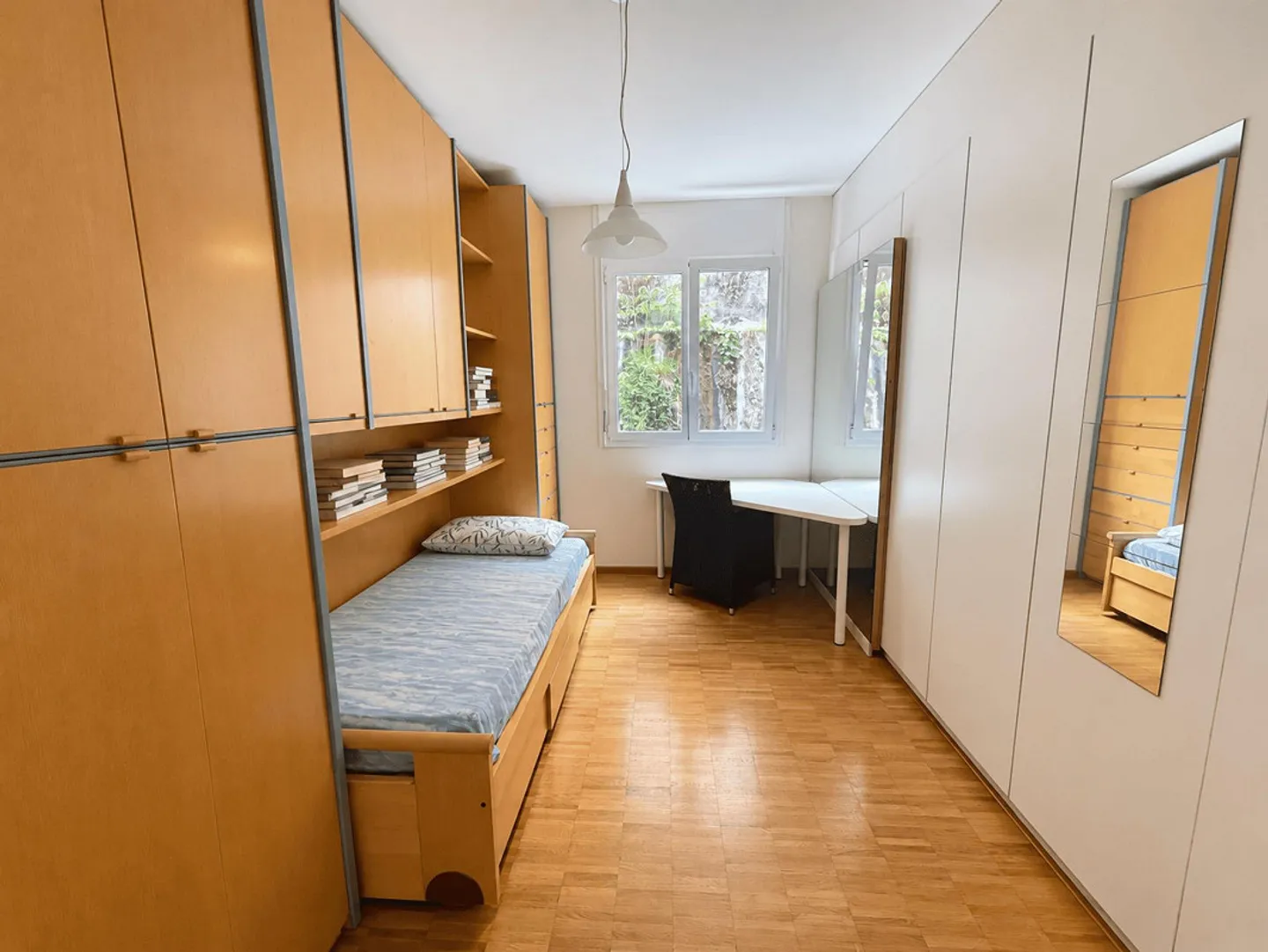 4.5 APARTMENT WITH SPLENDID CITY VIEW AND PARTIAL LAKE VIEW - Photo 11 of 13