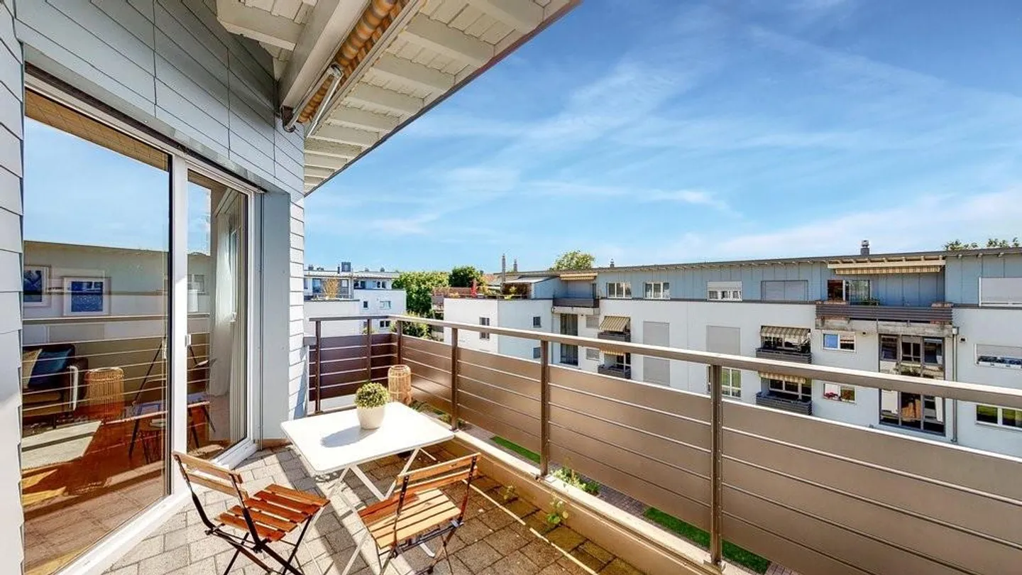 Appartamento attico 3.5 locali con grande terrazza e lavanderia privata - Foto 2 di 11