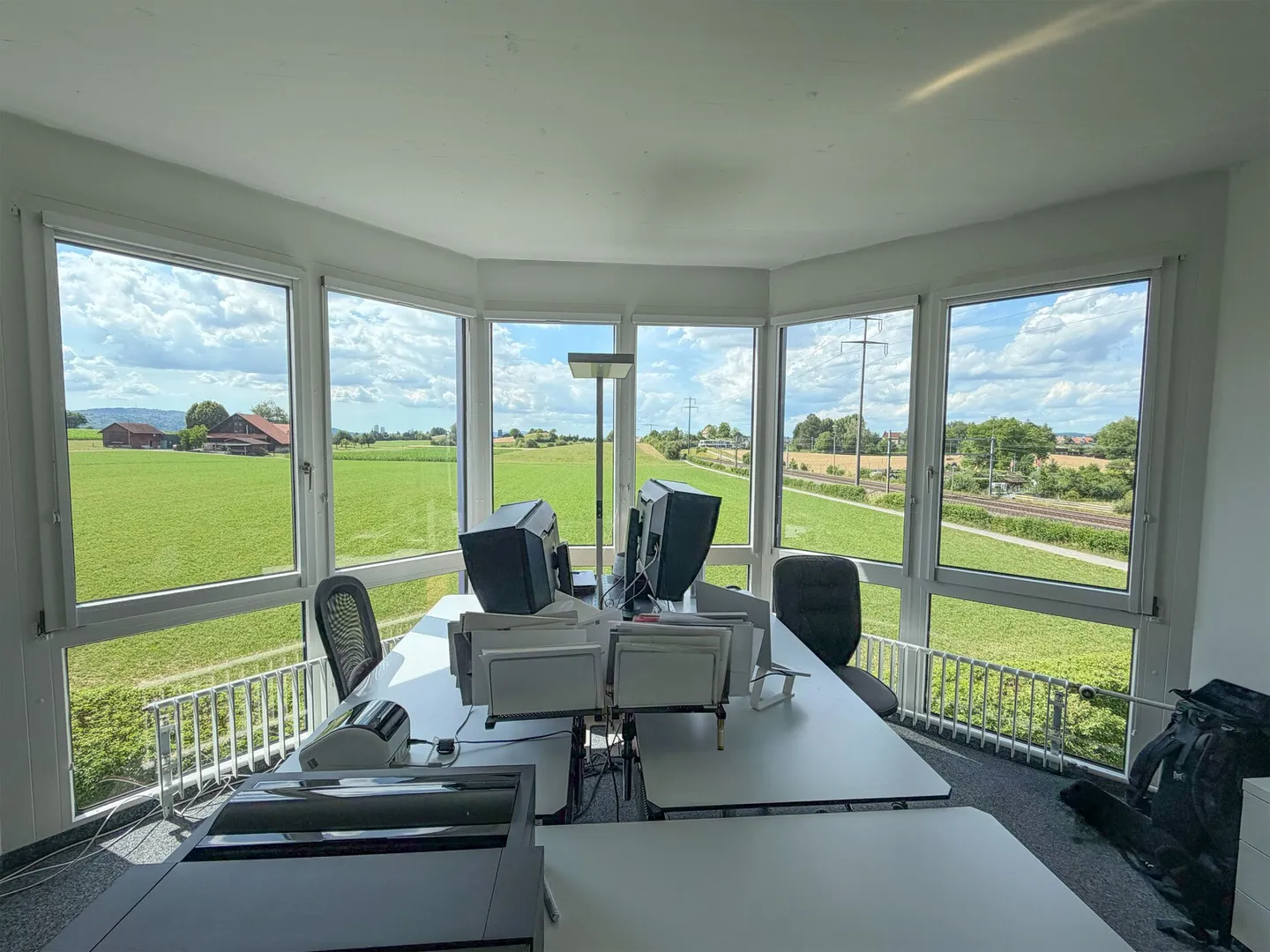 Attractive office space with 64m² at Sonnenbergstrasse 72/74 - Photo 1 of 6