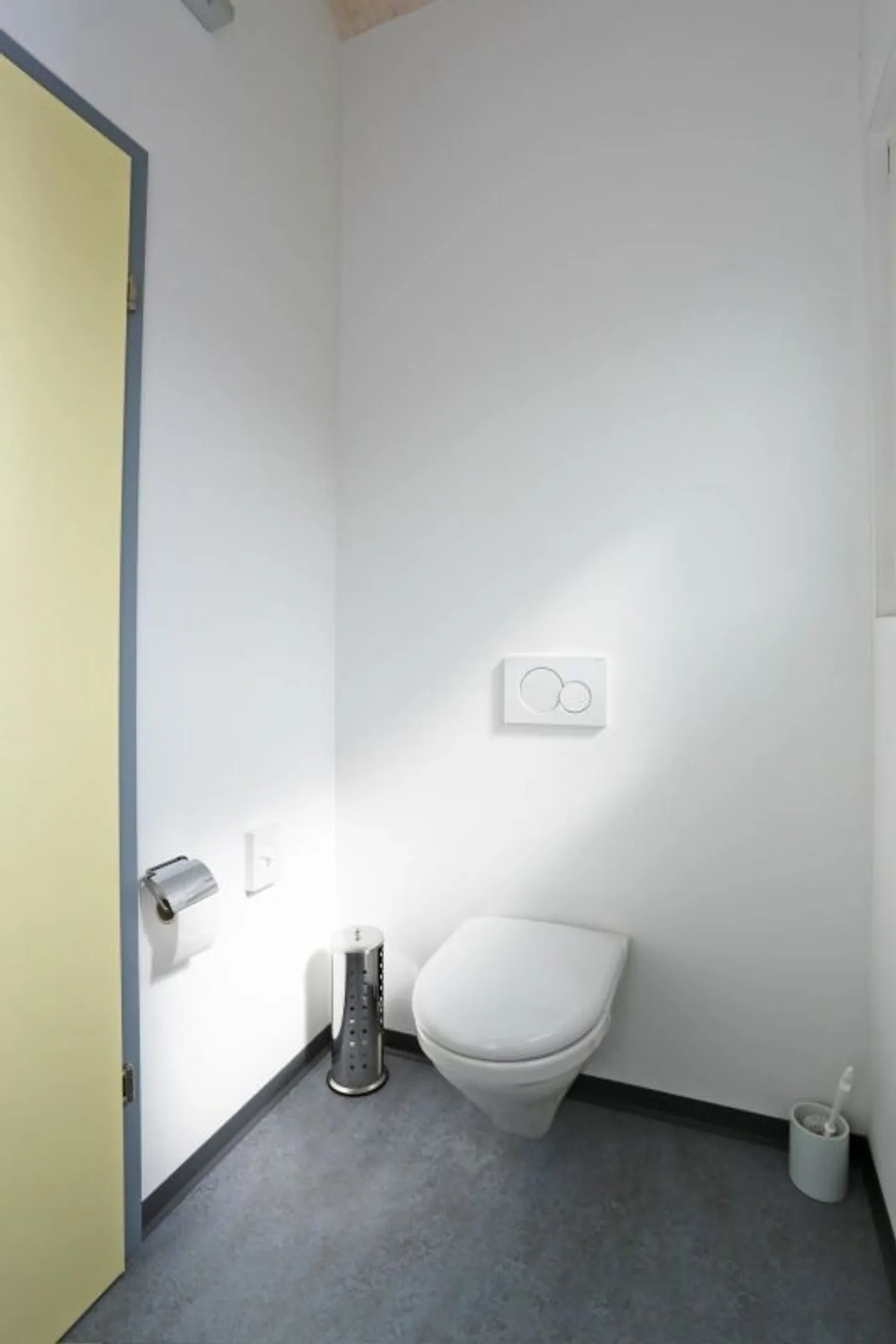 Heller Büroraum - Foto 5 von 6