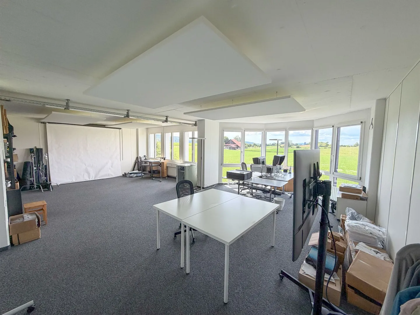 Attractive office space with 64m² at Sonnenbergstrasse 72/74 - Photo 2 of 6