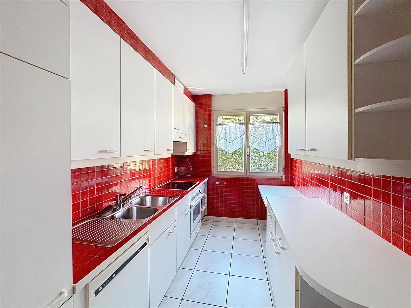 Sion, appartamento di 3,5 locali con loggia all'ingresso ovest della città - Foto 4 di 8