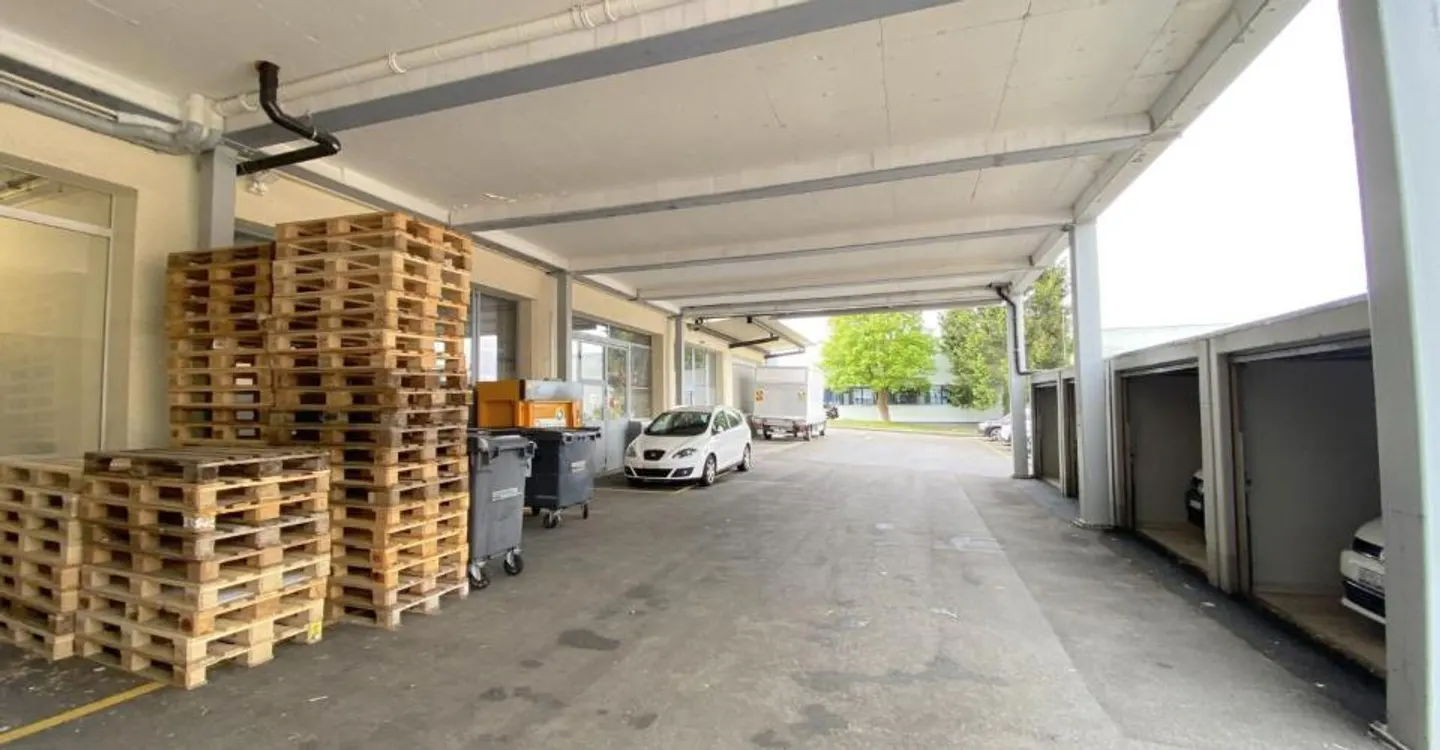 Vaud lokale Lager-Showroom-Depot-Archive zur Miete in Budron 600-1200 m2 - Foto 6 von 10