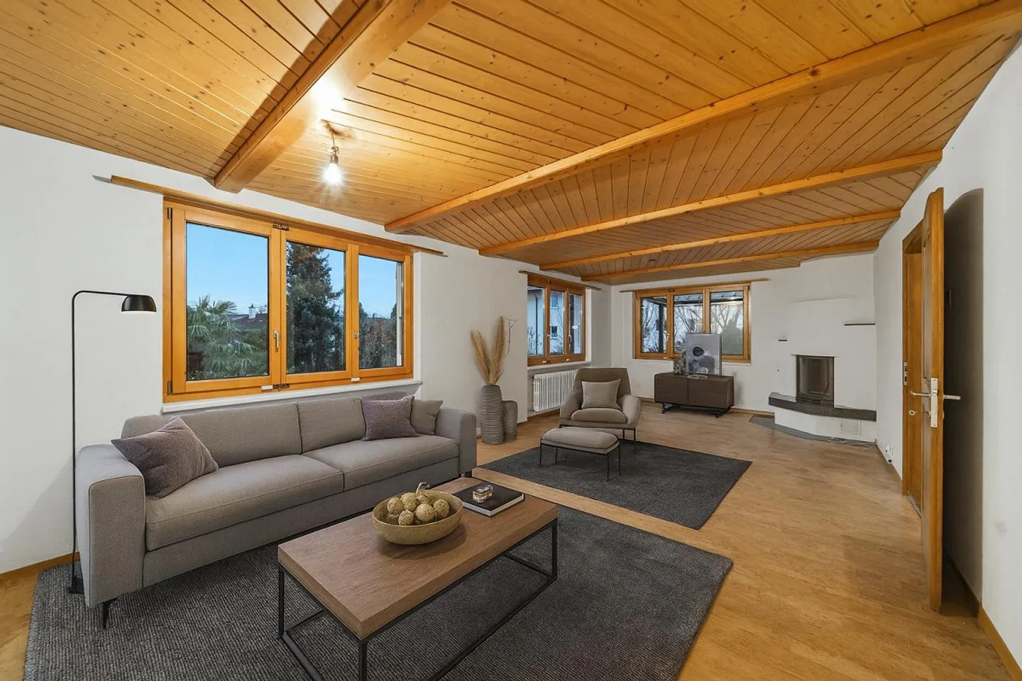 VILLA INDIPENDENTE CON GRANDE GIARDINO - Foto 2 di 8