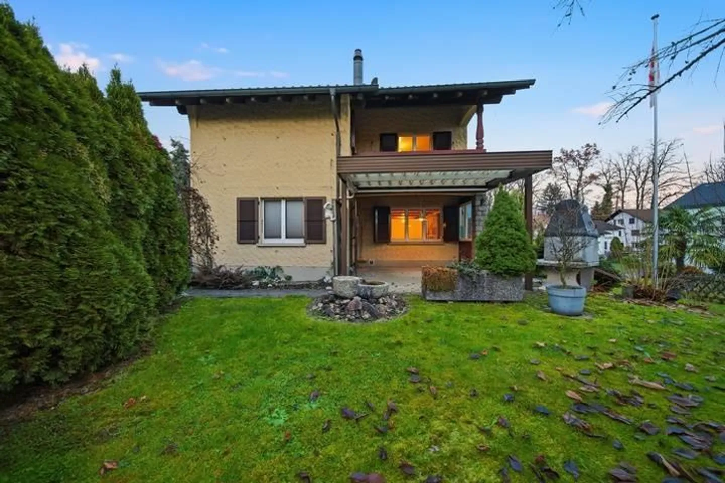 VILLA INDIPENDENTE CON GRANDE GIARDINO - Foto 8 di 8