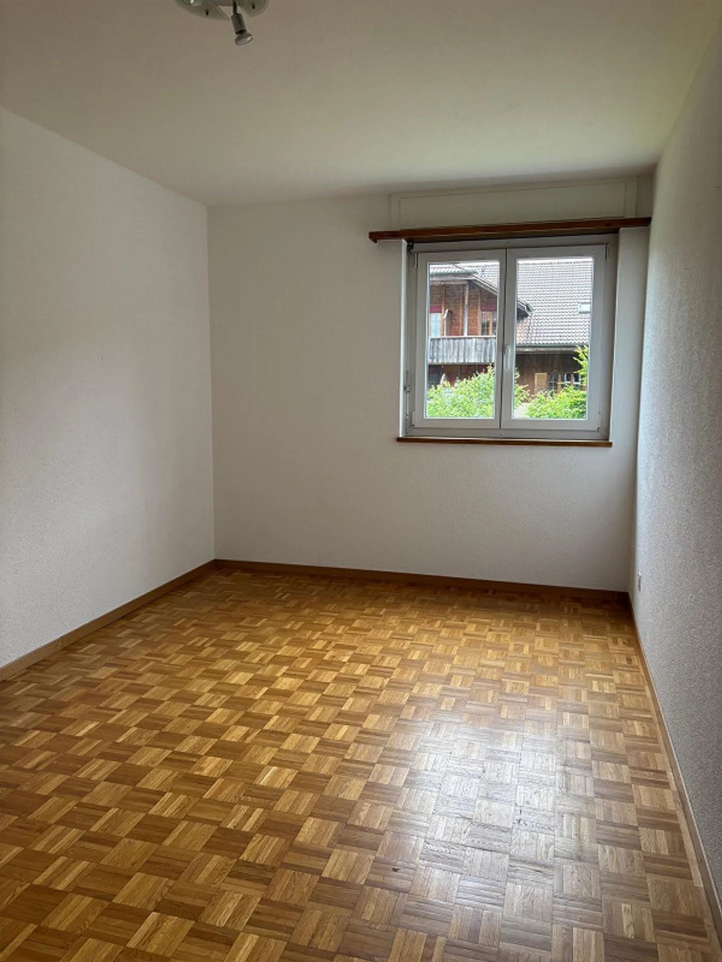 Appartement 4.5 pièces à Plaffeien - calme et spacieux - Photo 5 sur 10