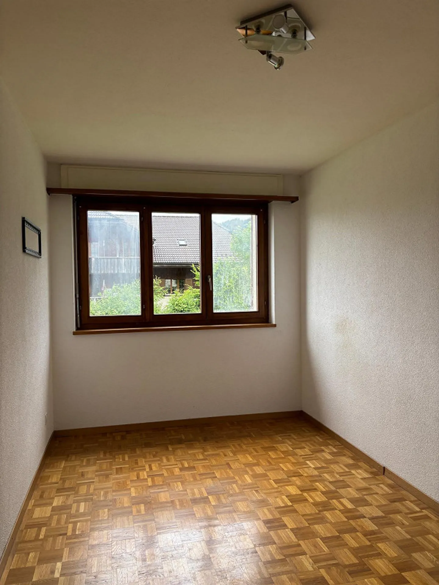 Appartement 4.5 pièces à Plaffeien - calme et spacieux - Photo 4 sur 10